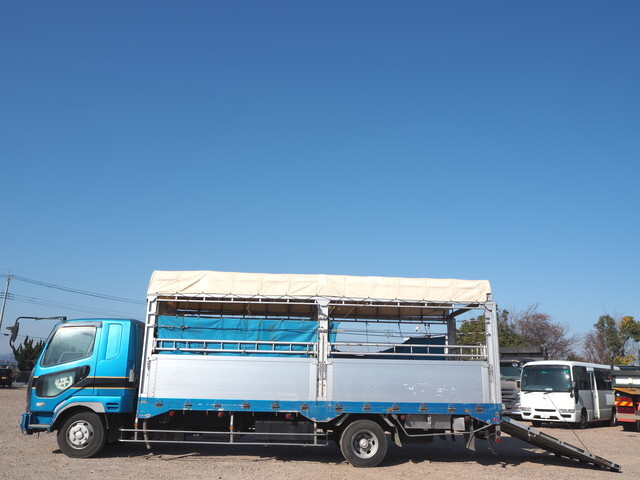 三菱ふそうファイター家畜運搬車中型（4t）[写真05]