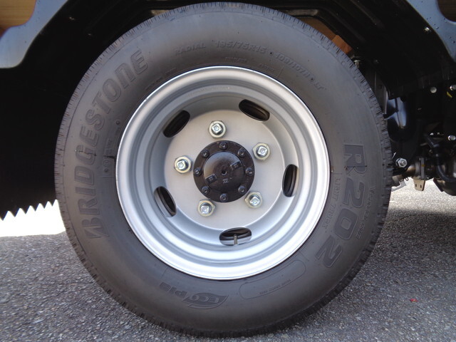 いすゞエルフダブルキャブ（Wキャブ）小型（2t・3t）[写真21]