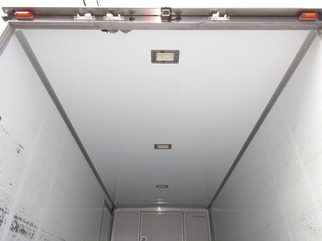 日野デュトロ保冷バン小型（2t・3t）[写真12]