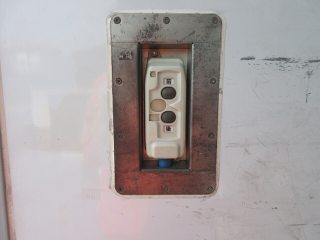 日野デュトロ保冷バン小型（2t・3t）[写真16]