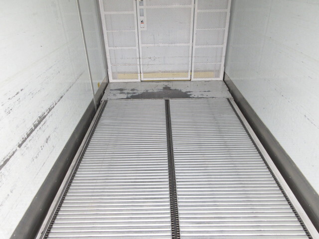 日野デュトロ保冷バン小型（2t・3t）[写真17]