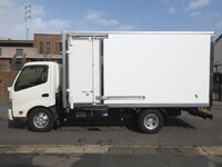 日野デュトロ保冷バン小型（2t・3t）[写真05]