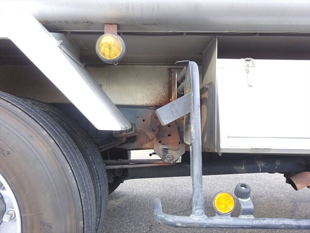 日野レンジャーパッカー車（塵芥車）中型（4t）[写真11]