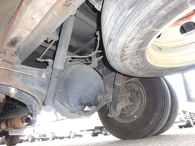 日野レンジャーパッカー車（塵芥車）中型（4t）[写真13]