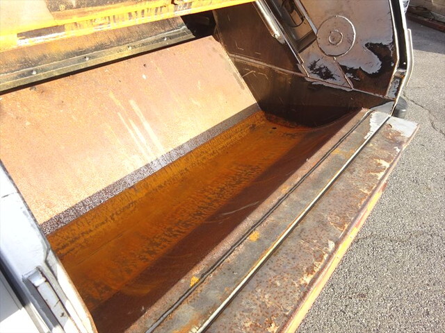 日野レンジャーパッカー車（塵芥車）中型（4t）[写真16]