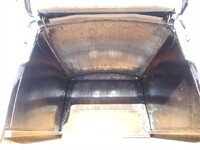 日野レンジャーパッカー車（塵芥車）中型（4t）[写真21]