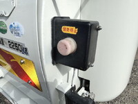 三菱ふそうファイターパッカー車（塵芥車）中型（4t）[写真11]