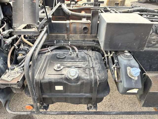 三菱ふそうファイターパッカー車（塵芥車）中型（4t）[写真19]