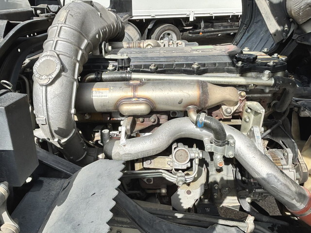 三菱ふそうファイターパッカー車（塵芥車）中型（4t）[写真26]