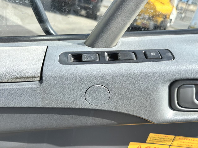 三菱ふそうファイターパッカー車（塵芥車）中型（4t）[写真29]