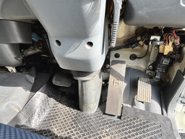 三菱ふそうファイターパッカー車（塵芥車）中型（4t）[写真31]