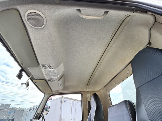 三菱ふそうファイターパッカー車（塵芥車）中型（4t）[写真40]