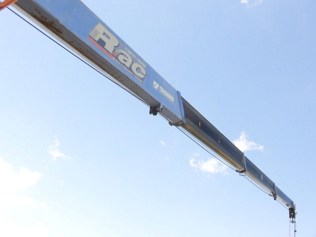 三菱ふそうスーパーグレートセルフクレーン4段大型（10t）[写真12]