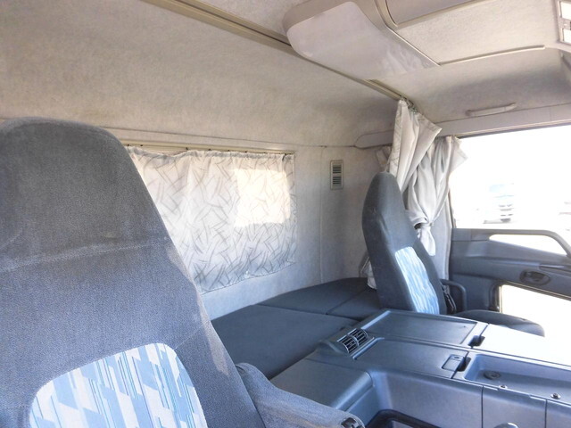 三菱ふそうスーパーグレートセルフクレーン4段大型（10t）[写真19]