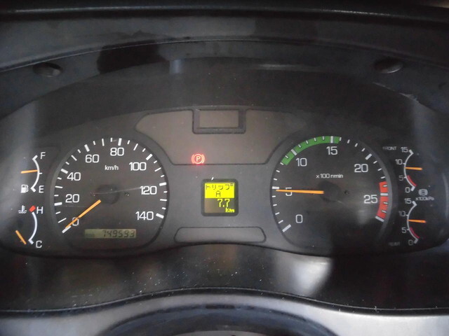 三菱ふそうスーパーグレートセルフクレーン4段大型（10t）[写真21]