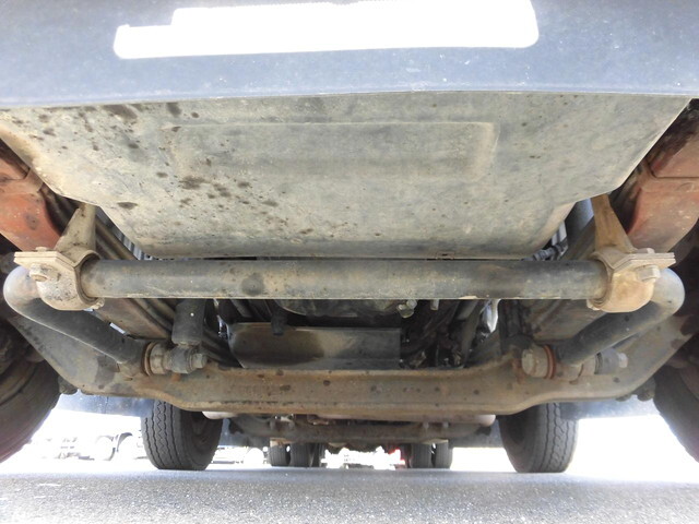 三菱ふそうスーパーグレートセルフクレーン4段大型（10t）[写真25]