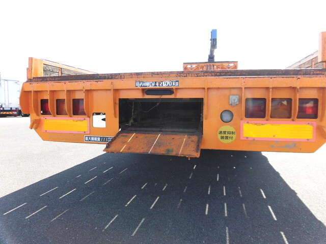 三菱ふそうスーパーグレートセルフクレーン4段大型（10t）[写真27]