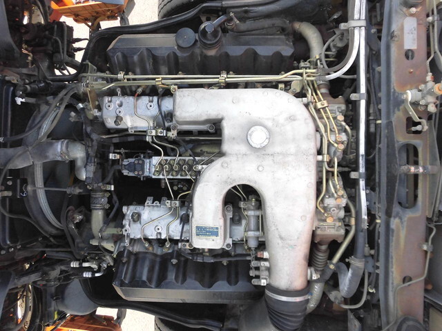 三菱ふそうスーパーグレートセルフクレーン4段大型（10t）[写真28]