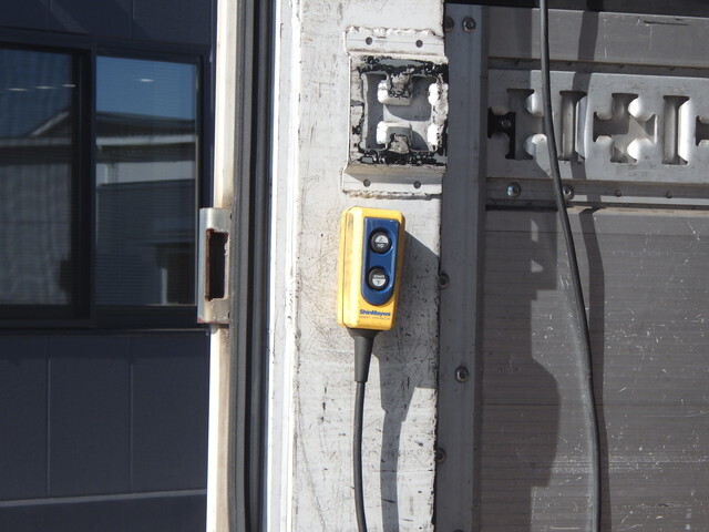 三菱ふそうファイターアルミウイング中型（4t）[写真17]