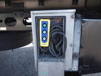 三菱ふそうファイターアルミウイング中型（4t）[写真19]