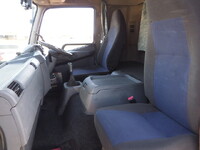 三菱ふそうファイターアルミウイング中型（4t）[写真21]