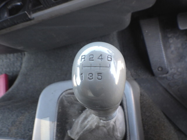 三菱ふそうファイターアルミウイング中型（4t）[写真24]