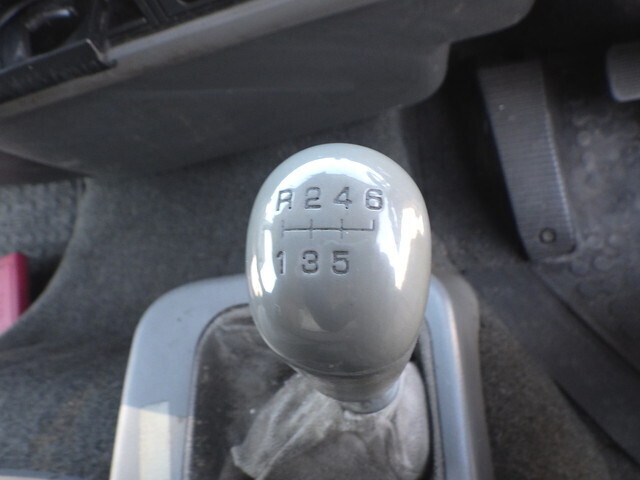 三菱ふそうファイターアルミウイング中型（4t）[写真24]