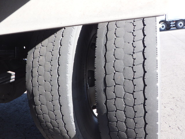 三菱ふそうファイターアルミウイング中型（4t）[写真39]