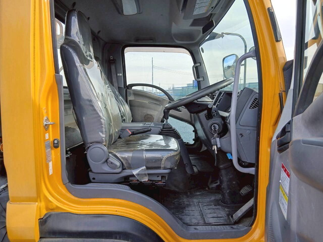 いすゞフォワード高所作業車中型（4t）[写真22]