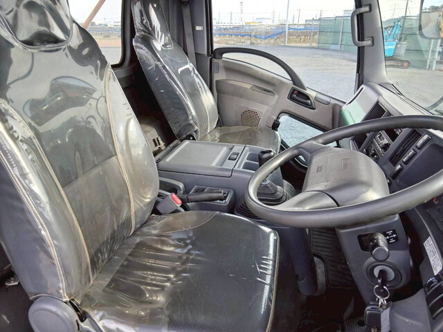 いすゞフォワード高所作業車中型（4t）[写真23]