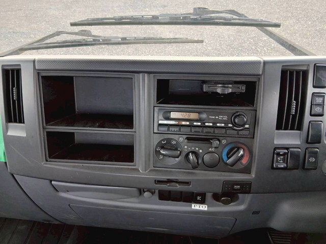 いすゞフォワード高所作業車中型（4t）[写真26]