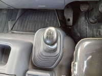 いすゞフォワード高所作業車中型（4t）[写真28]