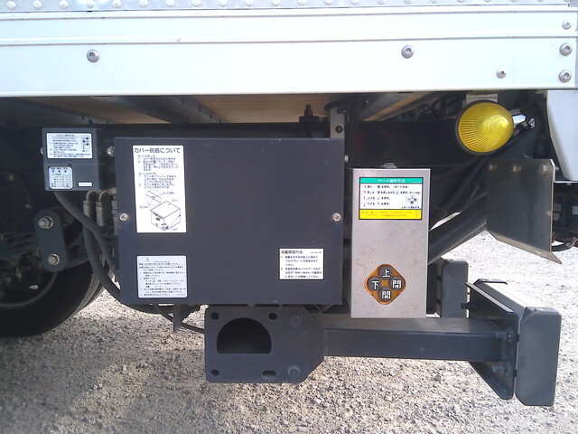 いすゞエルフアルミバン小型（2t・3t）[写真11]