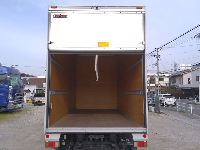 いすゞエルフアルミバン小型（2t・3t）[写真17]