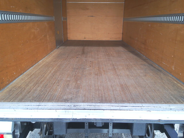 いすゞエルフアルミバン小型（2t・3t）[写真21]