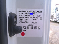 いすゞエルフアルミバン小型（2t・3t）[写真39]