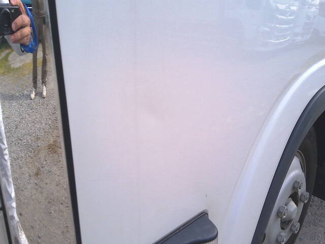 いすゞエルフアルミバン小型（2t・3t）[写真40]