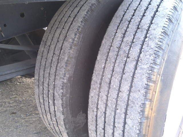 いすゞエルフアルミバン小型（2t・3t）[写真08]