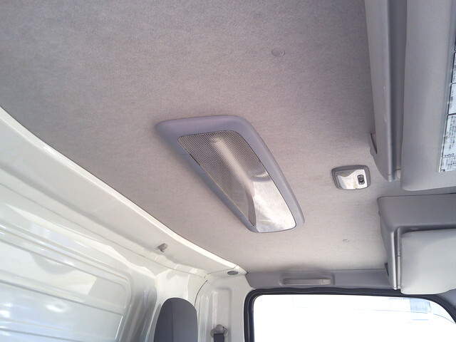 いすゞエルフ冷凍車（冷蔵車）小型（2t・3t）[写真21]