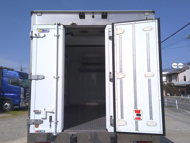 いすゞエルフ冷凍車（冷蔵車）小型（2t・3t）[写真33]