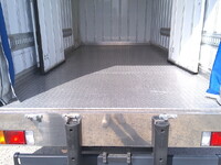 いすゞエルフ冷凍車（冷蔵車）小型（2t・3t）[写真40]