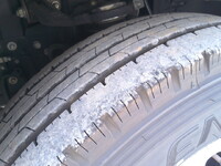 いすゞエルフ冷凍車（冷蔵車）小型（2t・3t）[写真09]