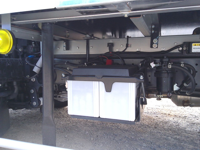 日野デュトロ冷凍車（冷蔵車）小型（2t・3t）[写真12]