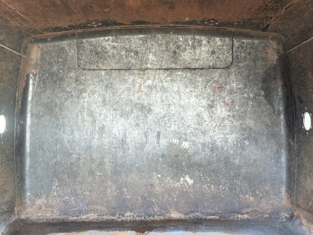 いすゞエルフパッカー車（塵芥車）小型（2t・3t）[写真24]