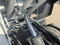 いすゞエルフパッカー車（塵芥車）小型（2t・3t）[写真31]