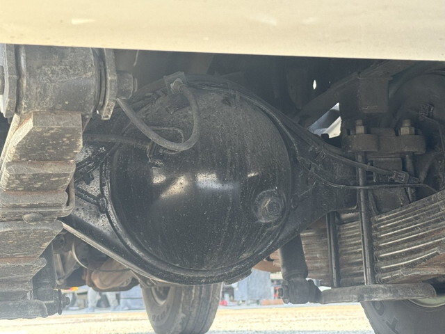 いすゞエルフパッカー車（塵芥車）小型（2t・3t）[写真32]