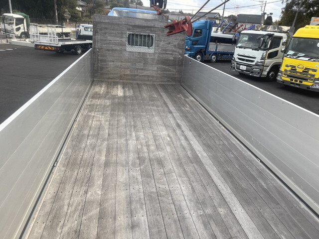 日野レンジャークレーン6段増トン（6t・8t）[写真12]