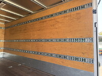 三菱ふそうキャンターアルミバン小型（2t・3t）[写真16]