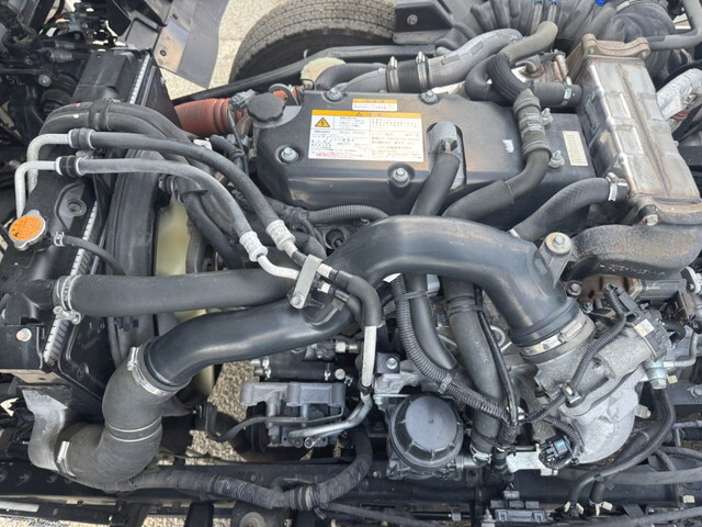 いすゞフォワードアルミウイング中型（4t）[写真15]