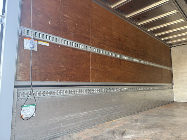 いすゞフォワードアルミウイング中型（4t）[写真30]